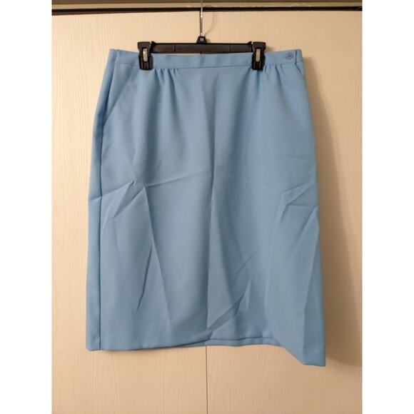 DonnKenny Women's Powder Blue Elastic Waist Polyester Knee Length Skirt Size 20 - Picture 1 of 5